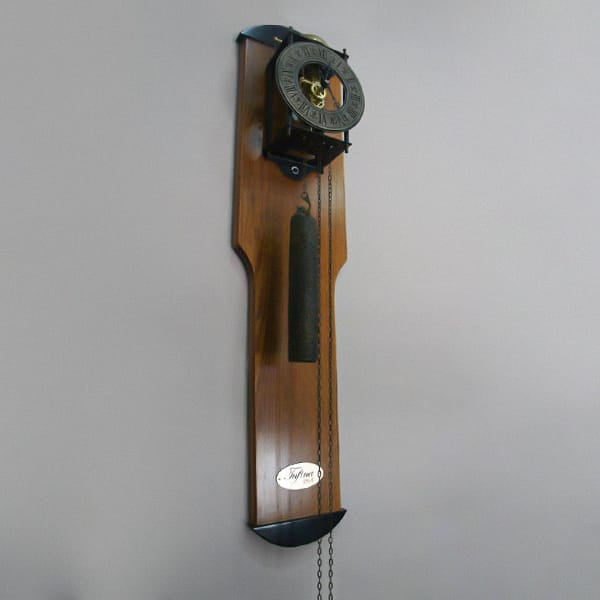 Wall clock handmade in 1868 by our forefathers at the Tufina family