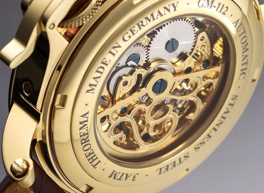 Sophisticated timepiece, its house transmits a touch of a man with confidence. 