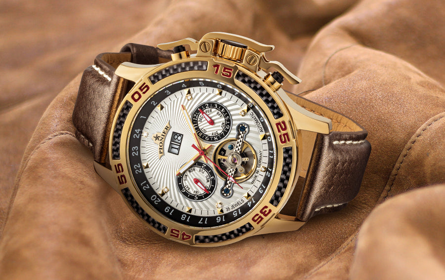 A white face calendar watch with a brown genuine leather band.