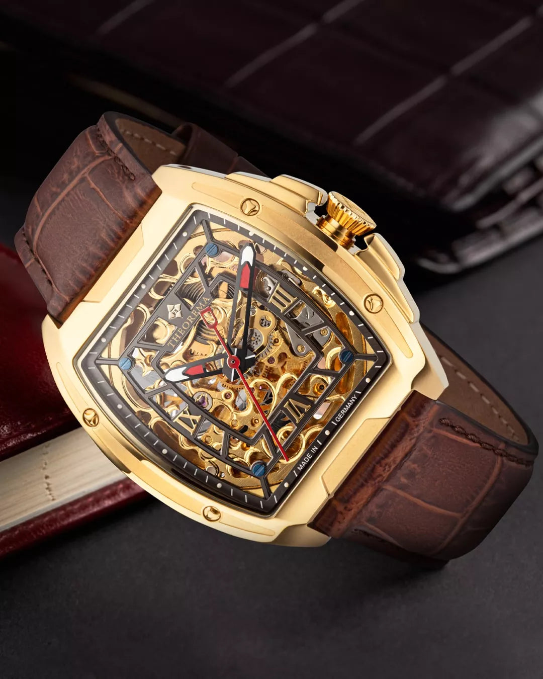 The epitome of mastery. An automatic see-through skeleton with the perfect attitude.