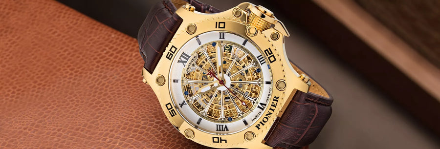 Modern and casual with a versatile and ruggedly sophisticated look it lends a touch of sleek.