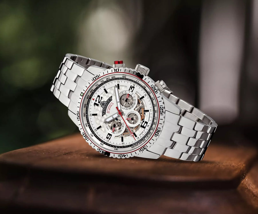 You cannot beat the combination of quality and functionality on this timepiece.