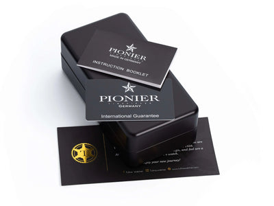 Original black Pionier box with Instruction Booklet and International Guarantee.