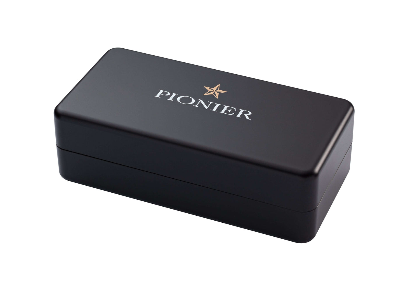 Black Pionier box with gold start imprinted on top.