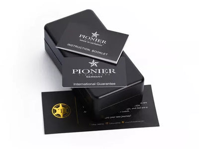 Original Pionier black box with booklet, guarantee, and thank you cards.